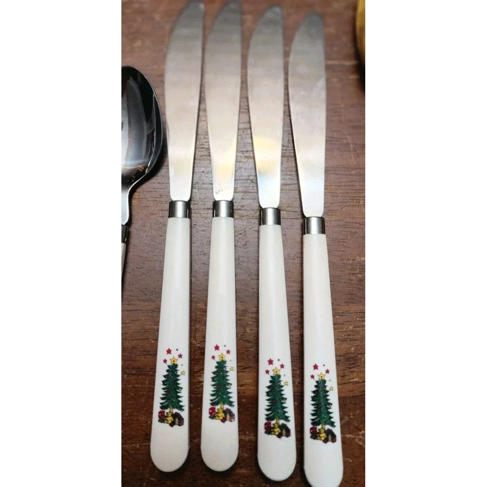 12 Salem Christmas Eve Flatwear Stainless White Plastic Lot Of 12 Set Silverwar